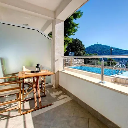 Διαμέρισμα One-bedroom With Balcony And Sea View Premier *