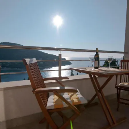 One-bedroom With Balcony And Sea View Premier Διαμέρισμα