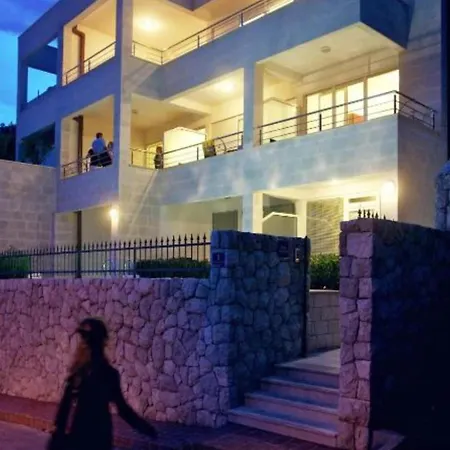 One-bedroom With Balcony And Sea View Premier * Ντουμπρόβνικ