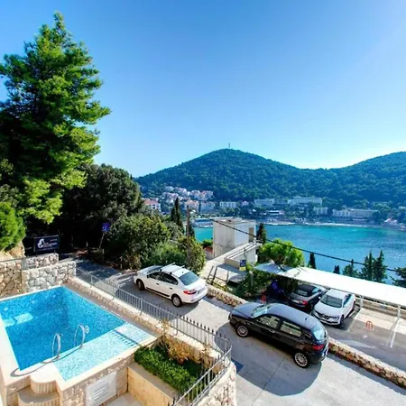 One-bedroom With Balcony And Sea View Premier Διαμέρισμα *